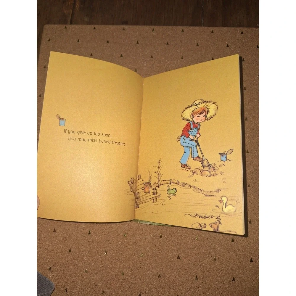 Hallmark Editions The Gold of Friendship Gail Mahan Marilyn Conklin Vintage Book